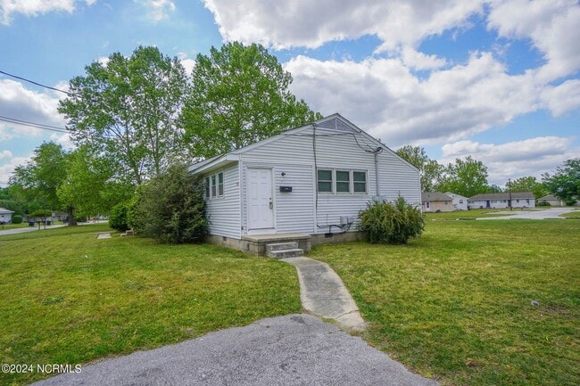 311 Starling St in Jacksonville, NC - Building Photo - Building Photo
