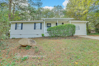 4009 Flakes Mill Rd in Decatur, GA - Building Photo - Building Photo