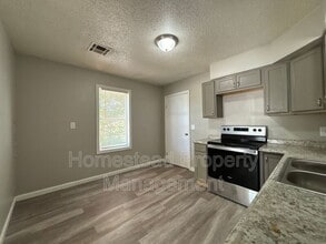 305 E Jacobs Dr in Midwest City, OK - Building Photo - Building Photo