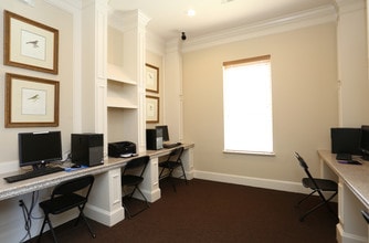 Pinnacle Apartments in Houston, TX - Building Photo - Interior Photo