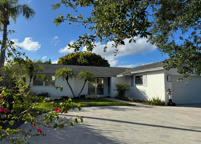 954 Marlin Cir in Jupiter, FL - Building Photo - Building Photo