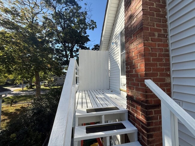property at 326 S Walnut St