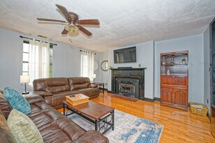 84 Madison Ave in Albany, NY - Building Photo