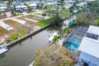 24534 Redfish St in Bonita Springs, FL - Building Photo - Building Photo