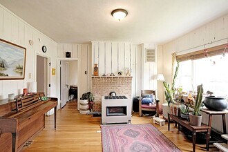 1310 E Market St in Charlottesville, VA - Building Photo - Building Photo