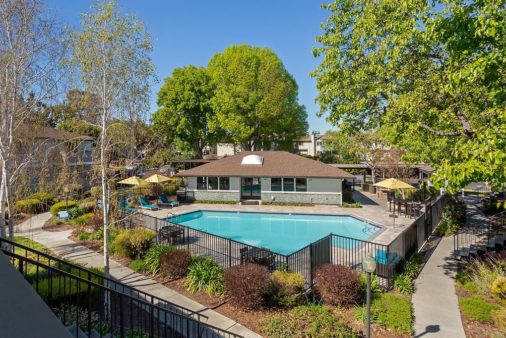 The Woods in Fremont, CA - Foto de edificio