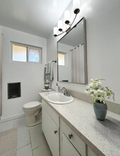 100 S Chester Ave in Pasadena, CA - Building Photo - Building Photo