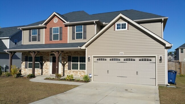 202 Wind Swept St in Raeford, NC - Building Photo - Building Photo