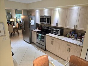 1501 Cayman Way, Unit K2 in Coconut Creek, FL - Foto de edificio - Building Photo