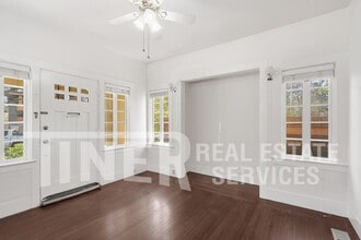 2133 Marshall Way in Sacramento, CA - Building Photo - Building Photo