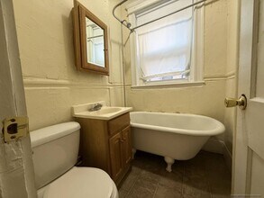 15 Royce Rd, Unit 1 in Boston, MA - Building Photo - Building Photo