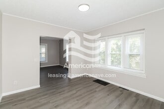 1014 Benham Ct in Elkhart, IN - Building Photo - Building Photo