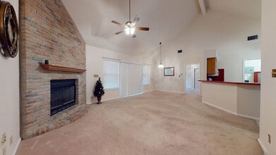 1371 Nightingale in Spring Branch, TX - Building Photo - Building Photo
