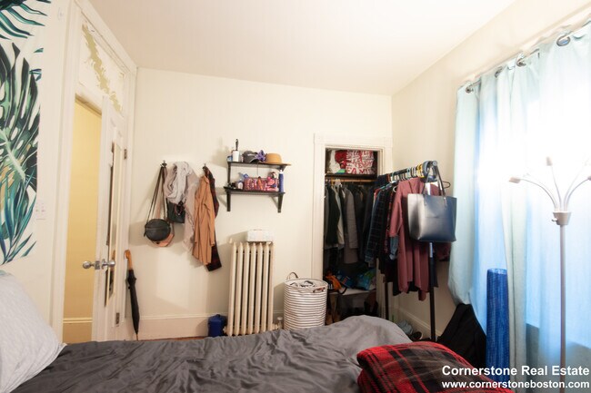142 Calumet St, Unit 2 in Boston, MA - Building Photo - Building Photo
