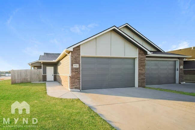 property at 5764 E Bristol Cir