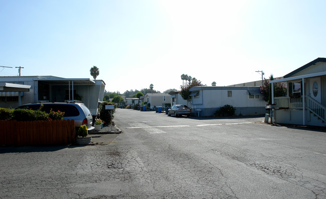 Redwood Mobile Home Park in Vallejo, CA - Building Photo - Building Photo