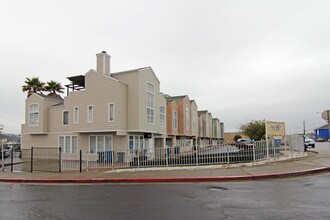 Hillside Center in Daly City, CA - Building Photo - Building Photo