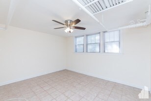 4951 N Oakley Ave in Chicago, IL - Building Photo