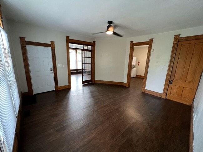 property at 700 W Powers St