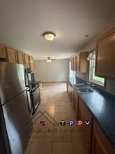 5201 Harbet Ave NW in Cedar Rapids, IA - Building Photo - Building Photo