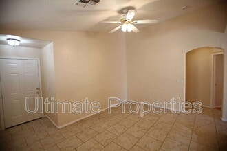 12329 W Dreyfus Dr in El Mirage, AZ - Building Photo - Building Photo