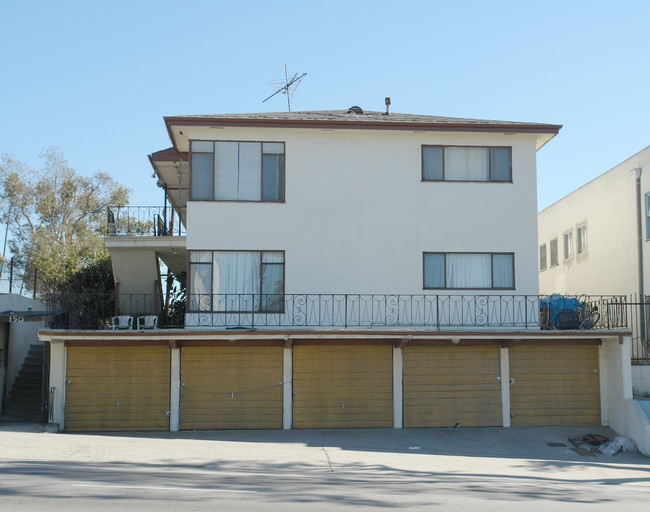 151 S Mountain Vw in Los Angeles, CA - Foto de edificio - Building Photo