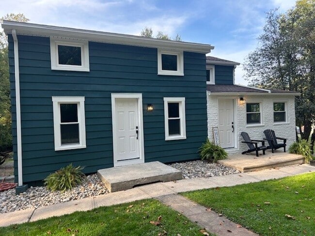 4315 Druck Valley Rd in York, PA - Building Photo - Building Photo