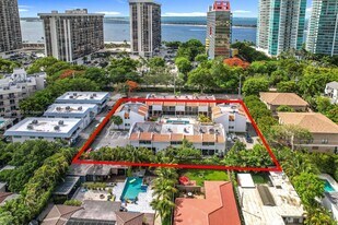 1990 Brickell Ave in Miami, FL - Building Photo