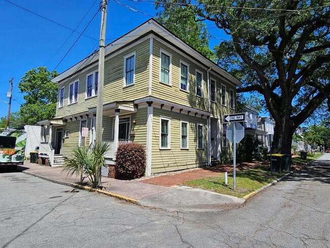 property at 1116 Lincoln St