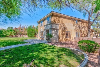 1425 Muinos St in Las Vegas, NV - Building Photo - Building Photo