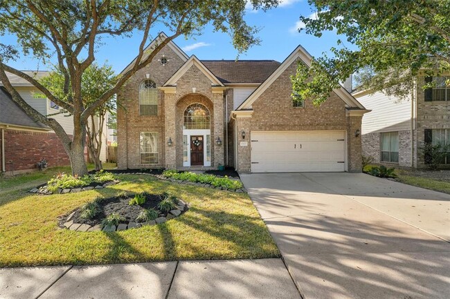 property at 17827 Scenic Oaks Dr
