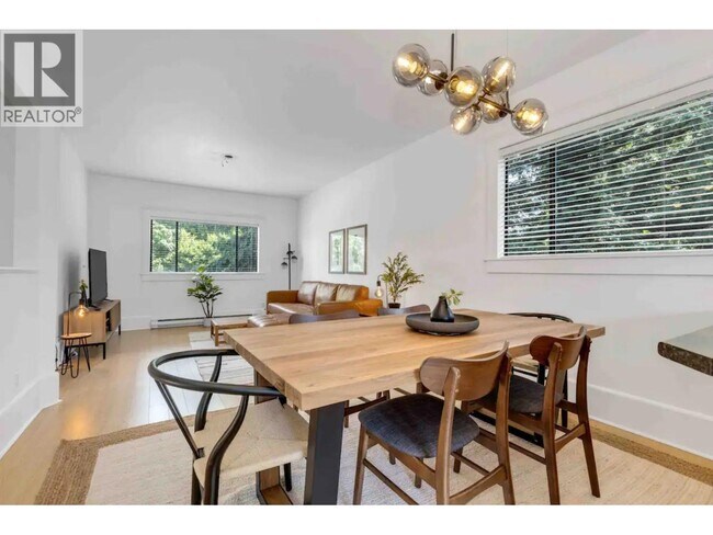 property at 1549 Maple St