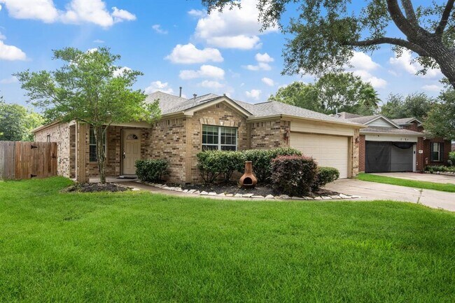 2851 Sandberry Dr in Houston, TX - Building Photo - Building Photo