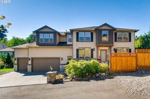 12318 NW 21st Ave in Vancouver, WA - Building Photo