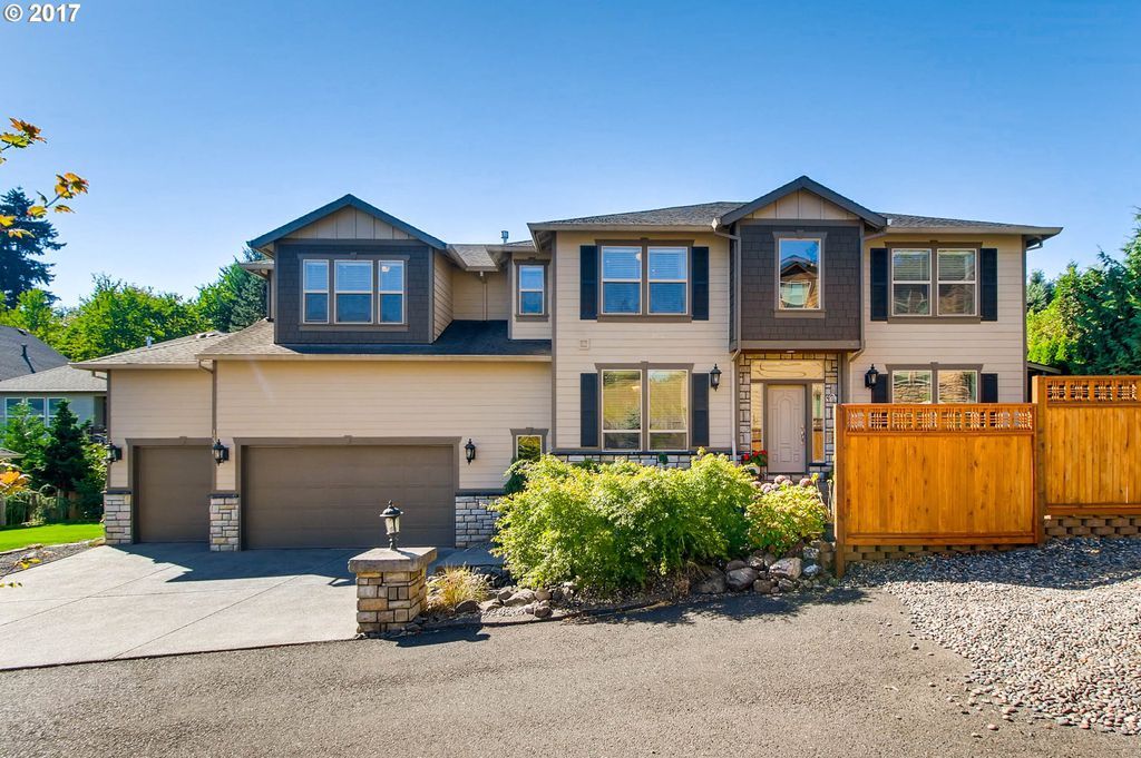 12318 NW 21st Ave in Vancouver, WA - Foto de edificio