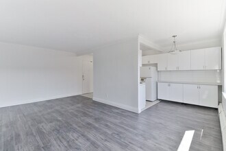 Davick Court in Toronto, ON - Building Photo - Building Photo