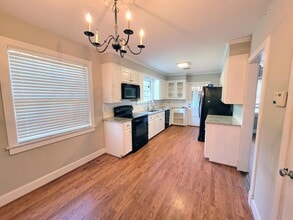 4066 Wares Ferry Rd in Montgomery, AL - Building Photo - Building Photo