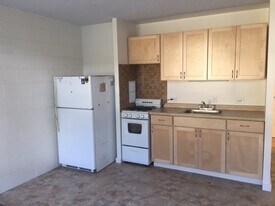 1550 Wilder Ave in Honolulu, HI - Building Photo