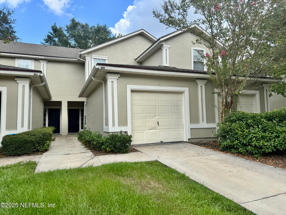 4815 Playpen Dr in Jacksonville, FL - Building Photo