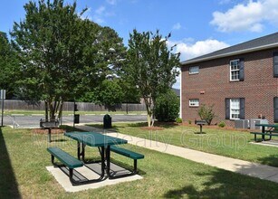 24 Rey Dan Ave in Buies Creek, NC - Foto de edificio - Building Photo