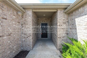 1111 Tulip St in Centerton, AR - Building Photo - Building Photo