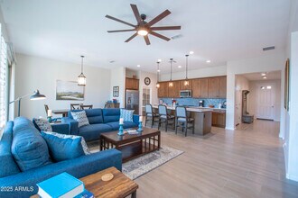 16843 W CATALINA Dr in Goodyear, AZ - Building Photo - Building Photo