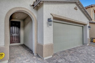 6762 Sweet Bay St in Las Vegas, NV - Building Photo - Building Photo
