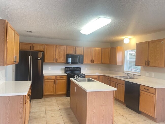 14138 Econ Woods Ln in Orlando, FL - Building Photo - Building Photo