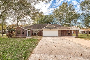 3103 Indian Mound Trail in Crosby, TX - Building Photo