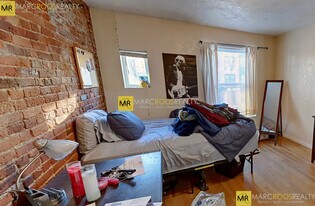 74 Hammond St, Unit 9 in Boston, MA - Building Photo - Building Photo