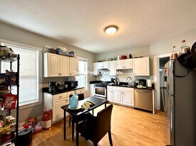 1085 Dorchester Ave, Unit 3 in Boston, MA - Building Photo