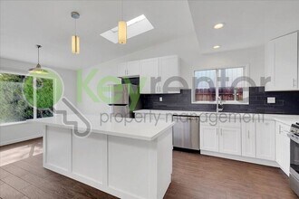 8133 Molokai Way in Fair Oaks, CA - Building Photo - Building Photo