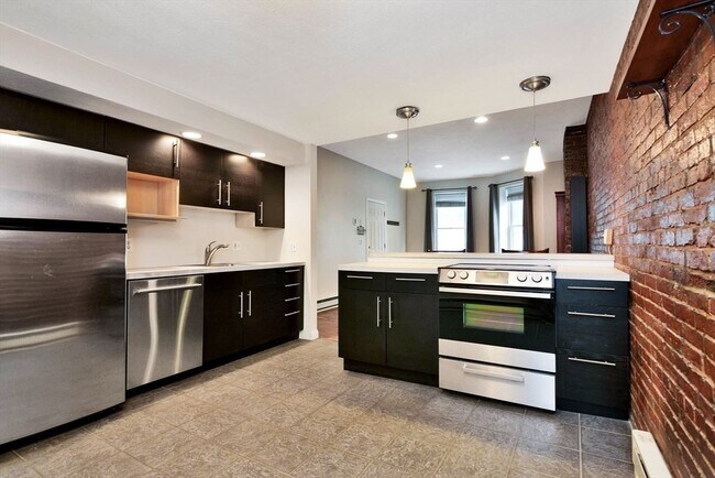 385 Meridian St, Unit #1