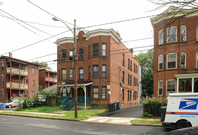 3-5 Putnam Hts in Hartford, CT - Building Photo - Building Photo